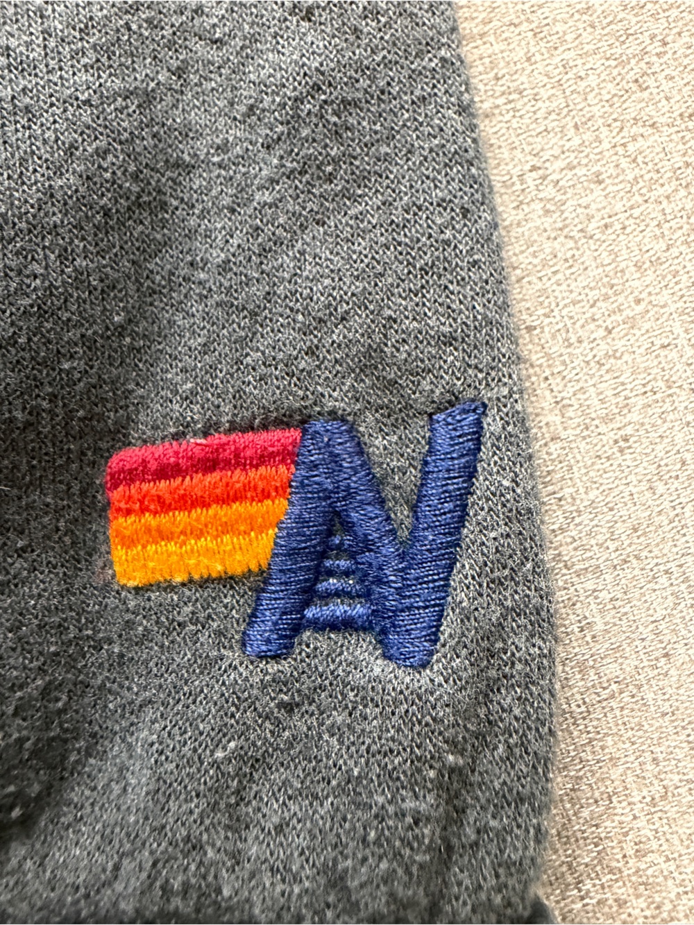 Aviator Nation Rainbow Graphic Print Crew Neck
Sweatshirt Size M - Picture 7 of 8